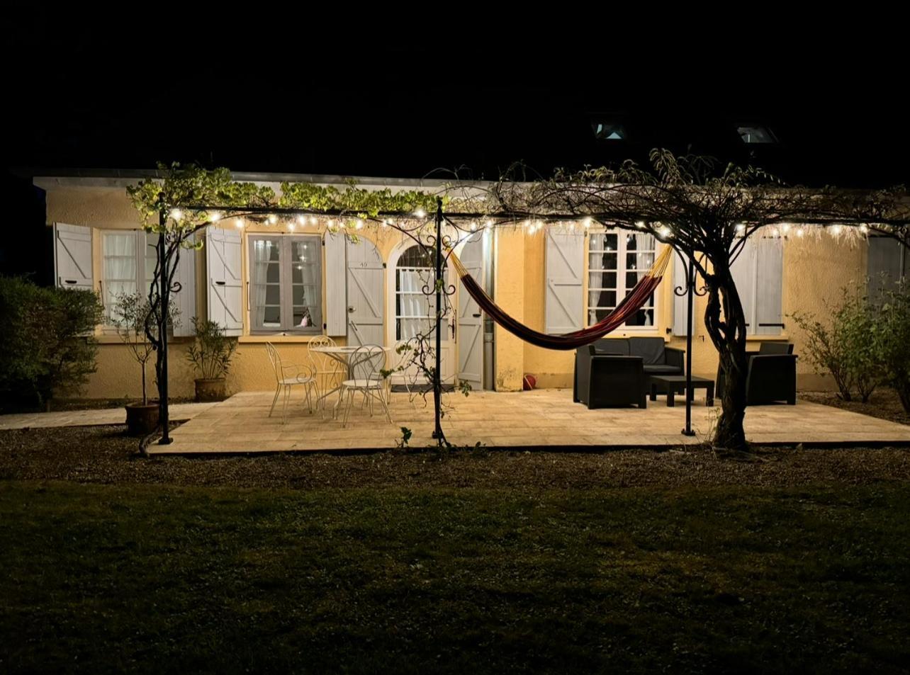 La Chapelle du Chateau Lagarrigue Strenquels Extérieur photo